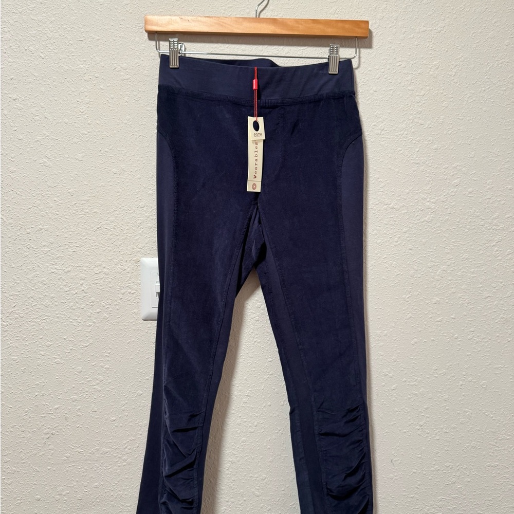 NWT Wearables Oslo Corduroy Leggings